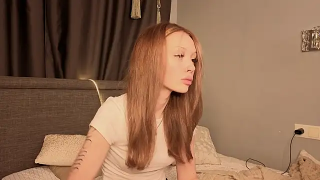 Snapshot of CarmenScott chatting on February 2026 08:01:02 PM CarmenScott online show from February 2026 08:01:02 PM