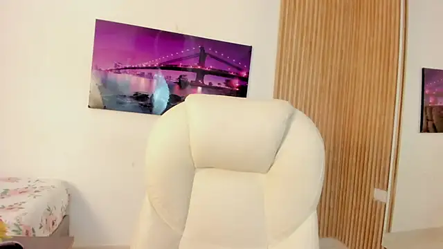 alennax online show from April 2026 12:17:02 PM