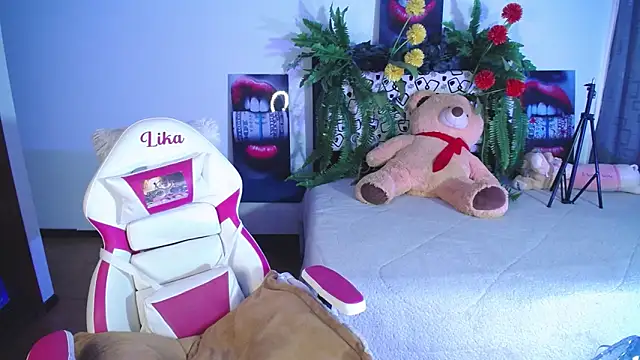 lika little0 online show from March 2026 09:30:01 PM