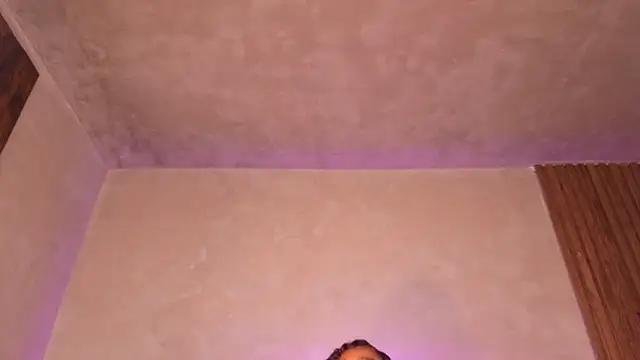 Snapshot of mollyjackson_ chatting on June 2026 10:10:01 PM mollyjackson online show from June 2026 10:10:01 PM