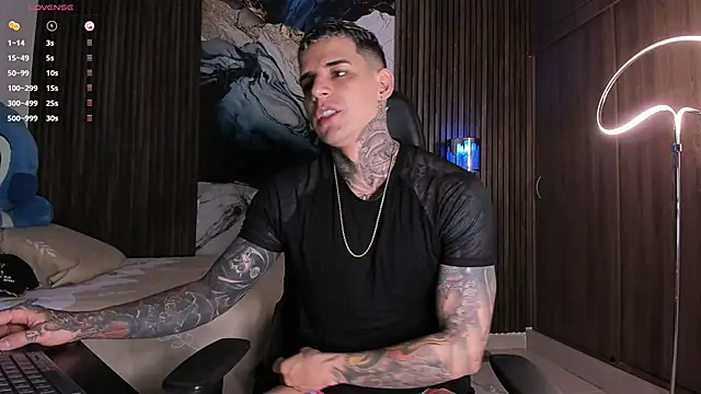 Snapshot of trisstann_ chatting on March 2026 05:15:01 PM trisstann online show from March 2026 05:15:01 PM