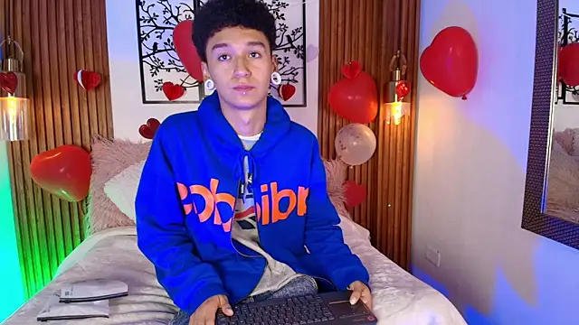 Snapshot of David_Banks_ chatting on February 2026 12:34:01 PM David Banks online show from February 2026 12:34:01 PM