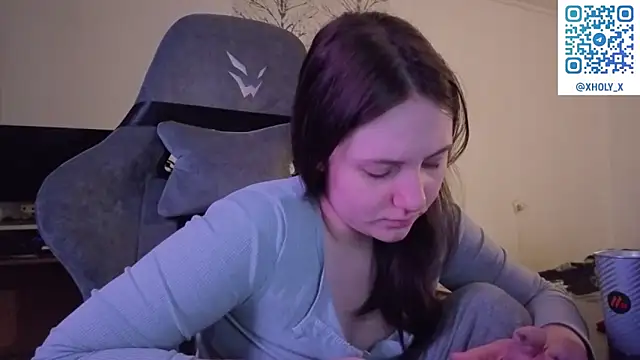 Snapshot of Holy_Kveta chatting on February 2026 02:48:02 AM Holy Kveta online show from February 2026 02:48:02 AM