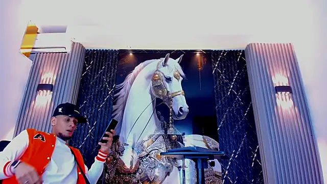 the knights of the night online show from February 2026 03:21:01 AM