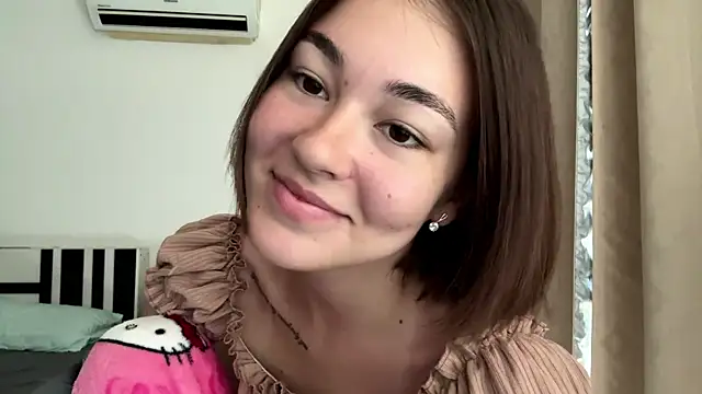 Snapshot of MauritaSpueler chatting on April 2026 06:25:01 AM MauritaSpueler online show from April 2026 06:25:01 AM