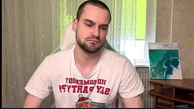 Snapshot of Cari__ chatting on February 2026 08:00:02 AM Cari online show from February 2026 08:00:02 AM