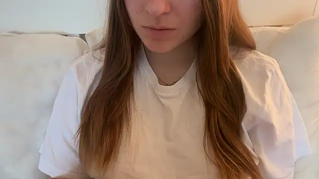 Snapshot of Lucyschickt chatting on May 2026 05:59:02 AM Lucyschickt online show from May 2026 05:59:02 AM