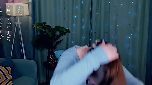 CrissyKales online show from April 2026 07:52:02 PM