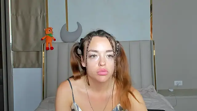 stellaa quenn online show from February 2026 12:09:01 AM