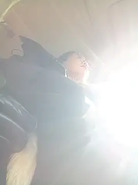 Youyou 12 online show from February 2026 04:41:01 AM