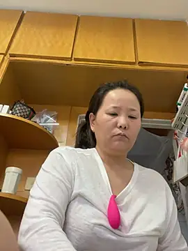 Youyou 12 online show from April 2026 12:11:02 AM