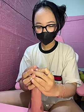 Leeeiuu online show from February 2026 02:48:02 PM