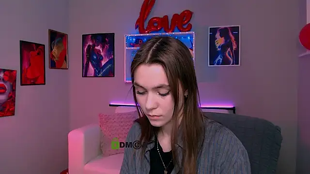 laurenmurrr online show from March 2026 10:34:02 AM