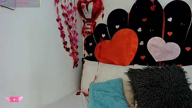 dahlialee online show from February 2026 12:44:02 PM