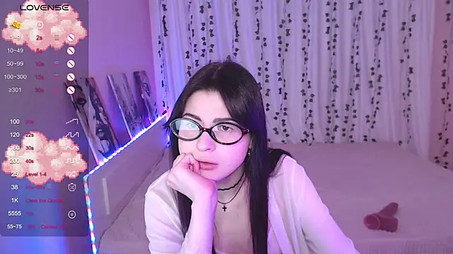 Stephanie Bloom online show from February 2026 08:05:01 PM