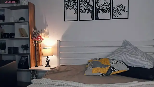 MalvinaTrafford online show from February 2026 09:44:01 PM