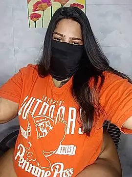 Snapshot of Cute_G chatting on May 2026 07:23:02 PM Cute G online show from May 2026 07:23:02 PM