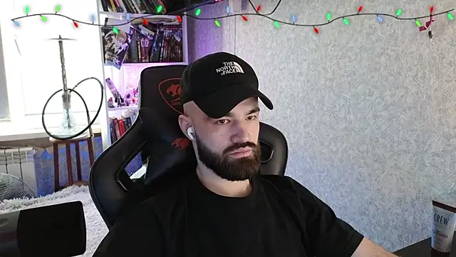 Snapshot of _Mostly_ chatting on February 2026 12:54:02 PM Mostly online show from February 2026 12:54:02 PM