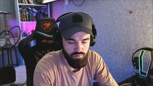 Snapshot of _Mostly_ chatting on March 2026 02:04:02 AM Mostly online show from March 2026 02:04:02 AM