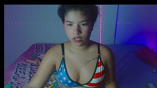 Snapshot of Charlothe_18 chatting on February 2026 06:26:01 AM Charlothe 18 online show from February 2026 06:26:01 AM