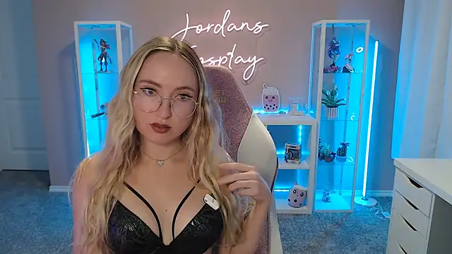 jordanscosplay online show from March 2026 05:40:01 PM