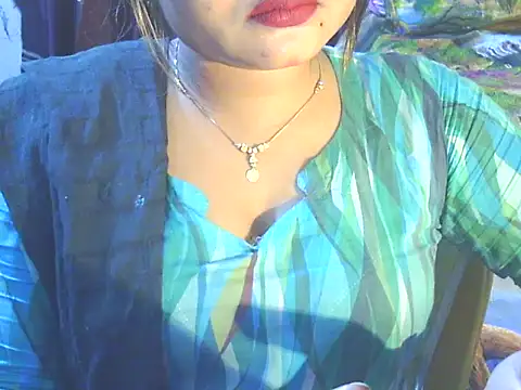 Nusrat Faria online show from March 2026 02:32:01 PM