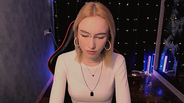 crybambi online show from February 2026 08:33:02 AM