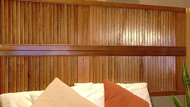 Snapshot of EmmaRouses chatting on February 2026 11:21:01 AM EmmaRouses online show from February 2026 11:21:01 AM