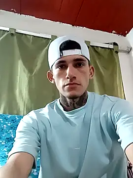 Alexwedcam online show from February 2026 09:24:01 PM