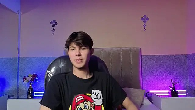 Snapshot of Derek_Sinn chatting on February 2026 08:09:01 PM Derek Sinn online show from February 2026 08:09:01 PM