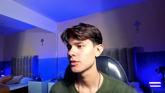 Derek Sinn online show from April 2026 08:20:02 PM