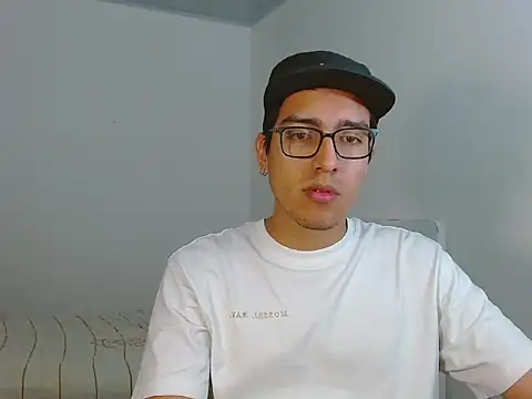 Snapshot of NickFin chatting on July 2026 02:25:02 AM NickFin online show from July 2026 02:25:02 AM