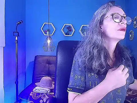 Snapshot of laurasofia45 chatting on February 2026 03:58:02 AM laurasofia45 online show from February 2026 03:58:02 AM