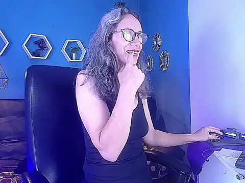 Snapshot of laurasofia45 chatting on February 2026 04:02:01 PM laurasofia45 online show from February 2026 04:02:01 PM