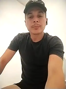 Reuss25 online show from April 2026 12:34:01 AM