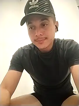 Reuss25 online show from April 2026 12:00:02 PM