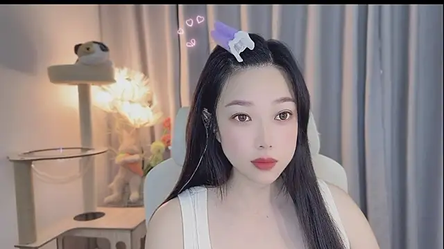 Snapshot of Yumi_yuni chatting on May 2026 01:45:01 AM Yumi yuni online show from May 2026 01:45:01 AM