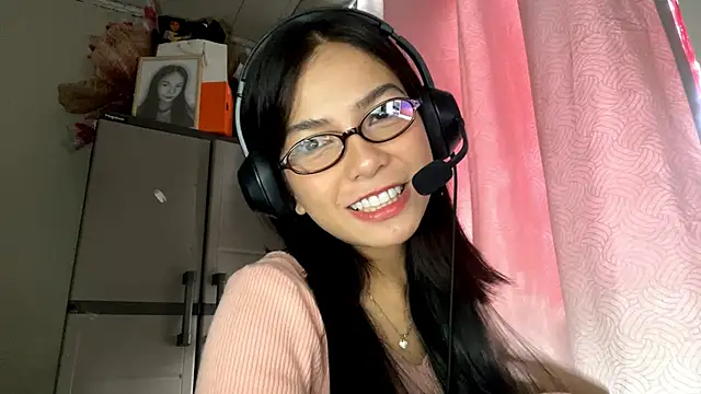 Snapshot of ConstancePorrini chatting on February 2026 05:47:02 AM ConstancePorrini online show from February 2026 05:47:02 AM