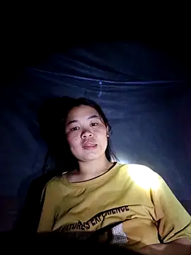 Jyllyy online show from February 2026 07:45:02 PM