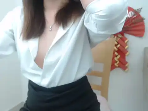 Snapshot of Rose_Thorny2k chatting on February 2026 05:50:02 AM Rose Thorny2k online show from February 2026 05:50:02 AM