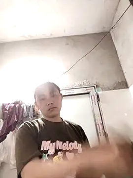 Snapshot of Bella-222 chatting on April 2026 12:05:02 PM Bella-222 online show from April 2026 12:05:02 PM