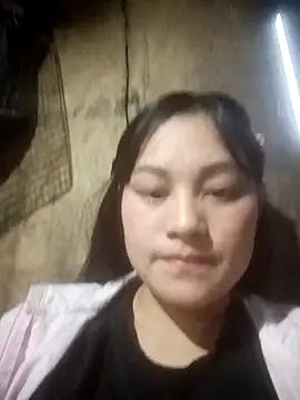 Snapshot of Momo-biki chatting on February 2026 10:42:02 AM Momo-biki online show from February 2026 10:42:02 AM