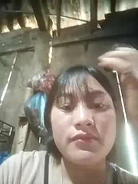 Snapshot of Momo-biki chatting on February 2026 05:26:01 AM Momo-biki online show from February 2026 05:26:01 AM