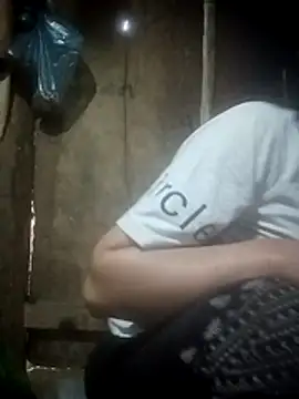 Snapshot of Momo-biki chatting on March 2026 06:19:02 AM Momo-biki online show from March 2026 06:19:02 AM