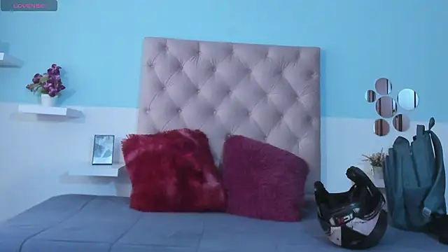 kendall hernandez online show from February 2026 02:13:01 PM