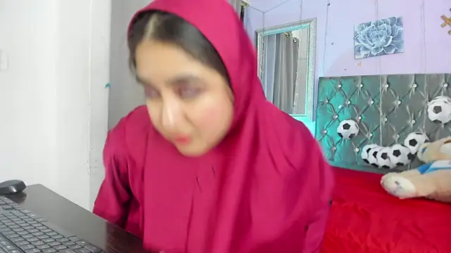 SamiraAwada online show from June 2026 07:23:01 PM