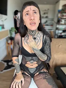 Snapshot of xsadtanas chatting on February 2026 04:40:01 PM xsadtanas online show from February 2026 04:40:01 PM