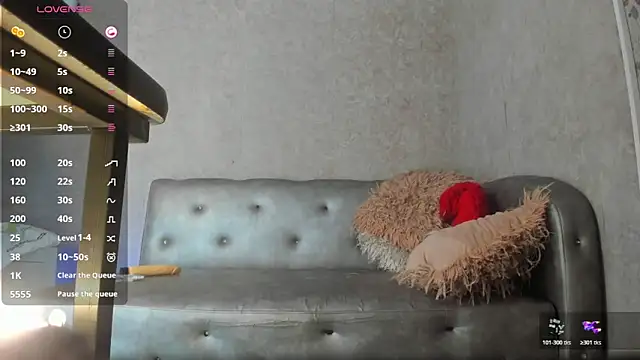 scarlettqueenx online show from April 2026 09:41:02 PM