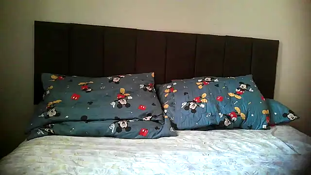 bialoba7 online show from April 2026 03:42:02 PM