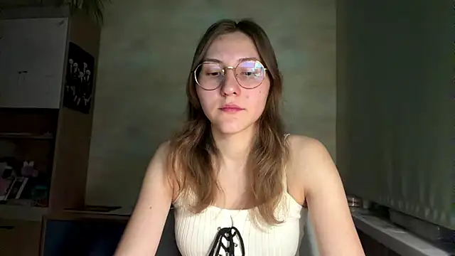 Miaaa Moon online show from July 2026 07:07:02 PM